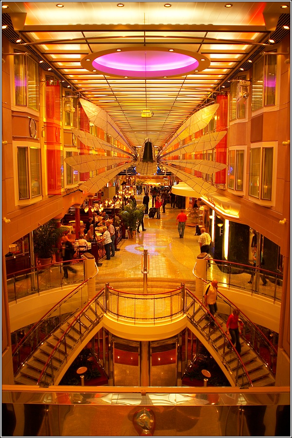 Color Fantasy Promenade
