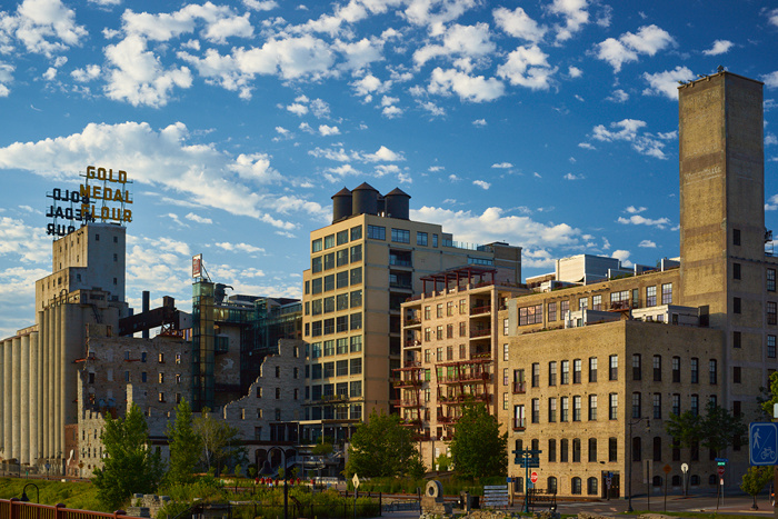 Minneapolis 13